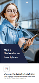 Person mit Smartphone im Freien. Fokus auf digitales Ausweis-Konzept.